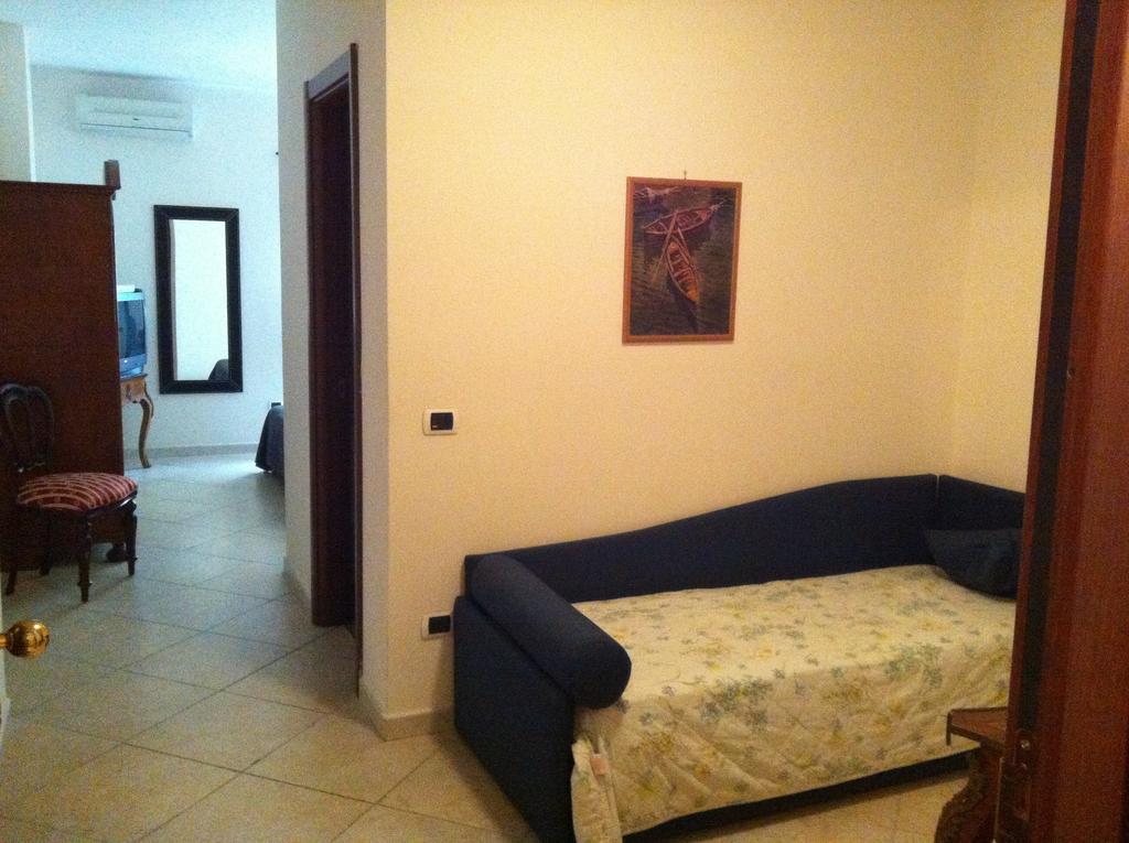 Albergo Delle Rose Pozzuoli Zimmer foto